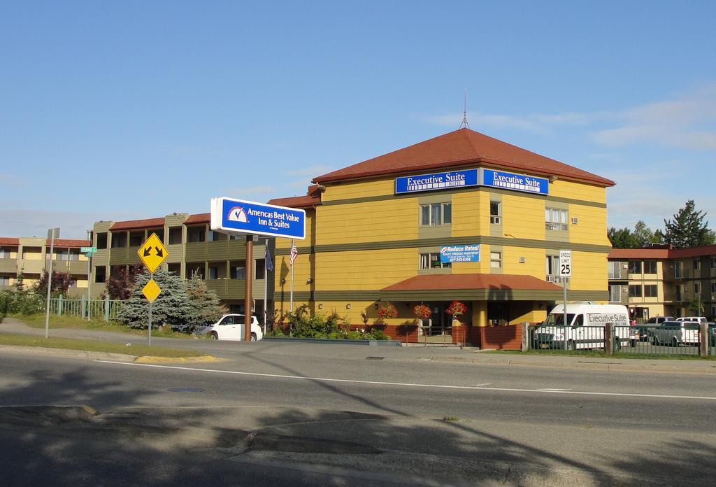 Americas Best Value Inn & Suites Anchorage Airport Exteriör bild